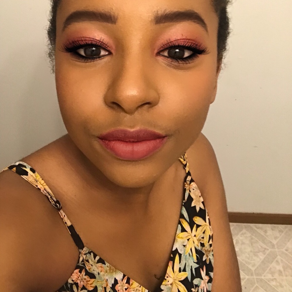 Meet your Posher, Mimee